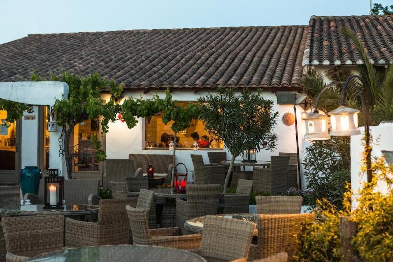 Mas Des Salicornes Hotel Saintes-Maries-de-la-Mer Bagian luar foto