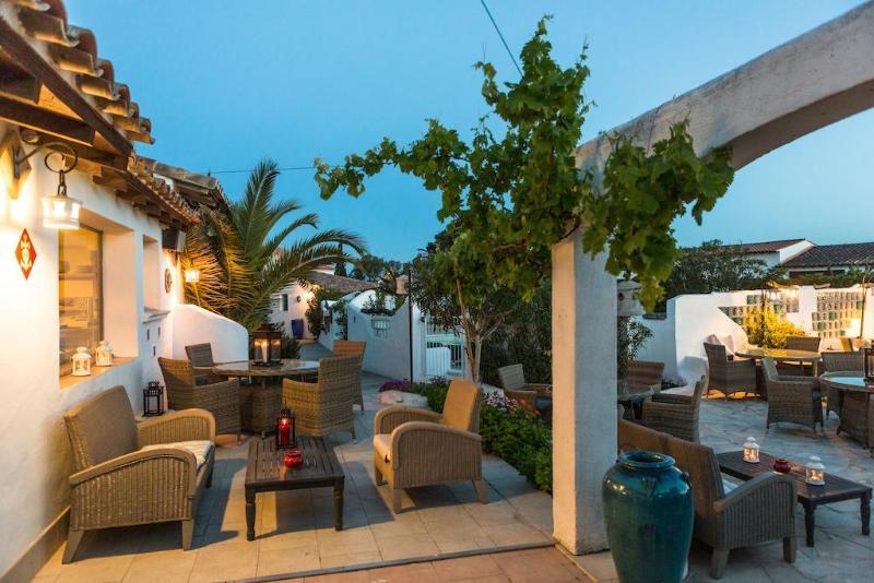 Mas Des Salicornes Hotel Saintes-Maries-de-la-Mer Bagian luar foto