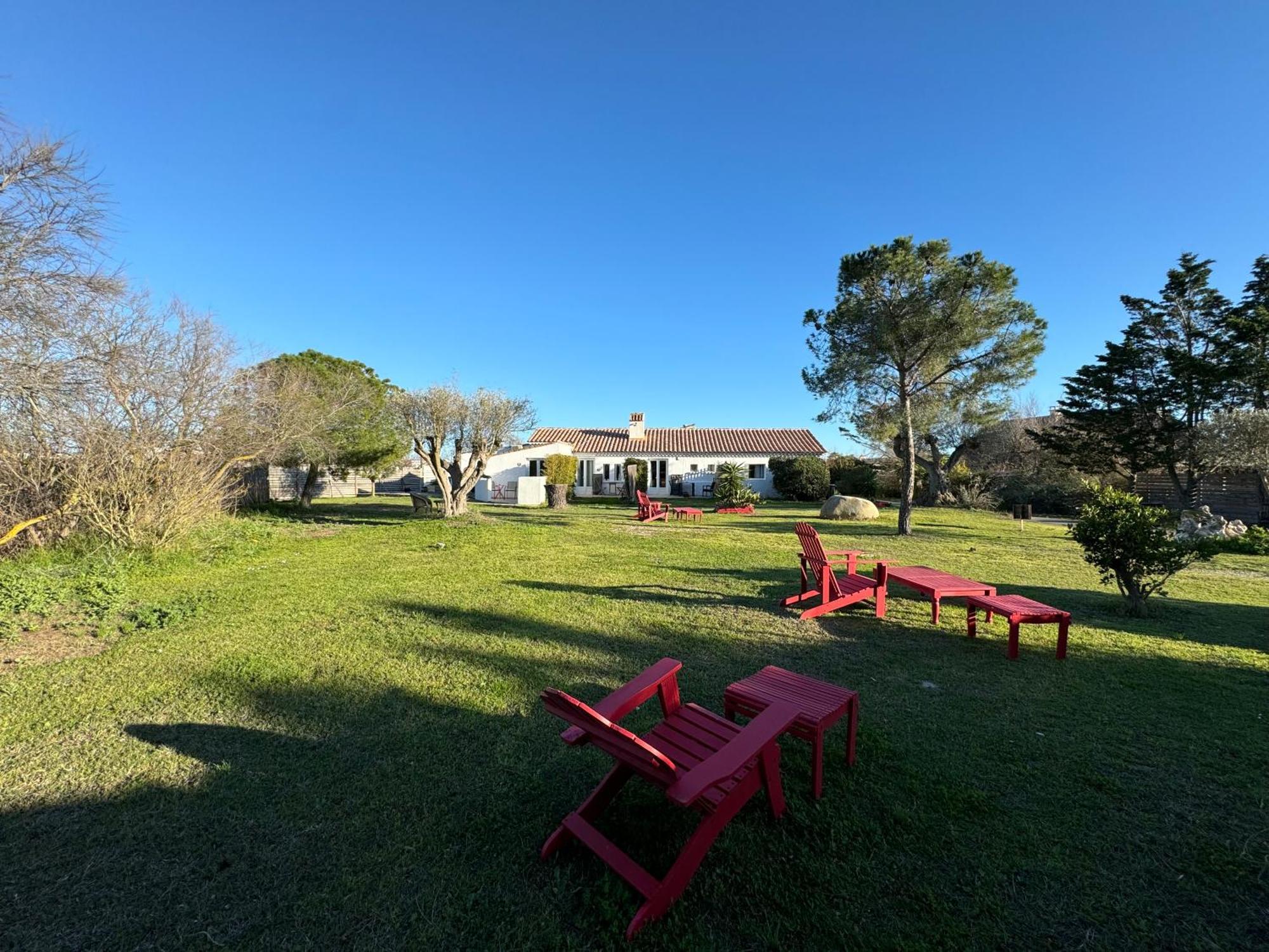 Mas Des Salicornes Hotel Saintes-Maries-de-la-Mer Bagian luar foto
