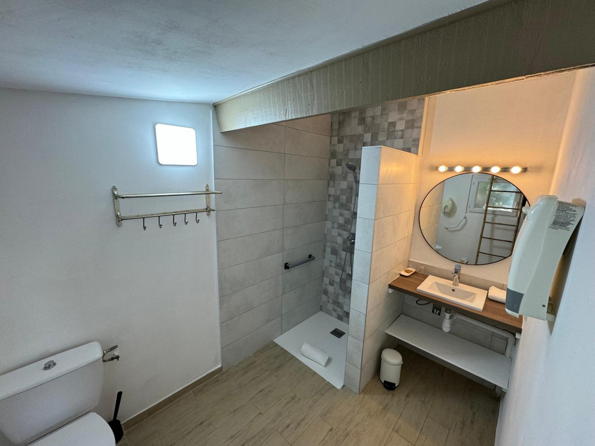 Mas Des Salicornes Hotel Saintes-Maries-de-la-Mer Bagian luar foto