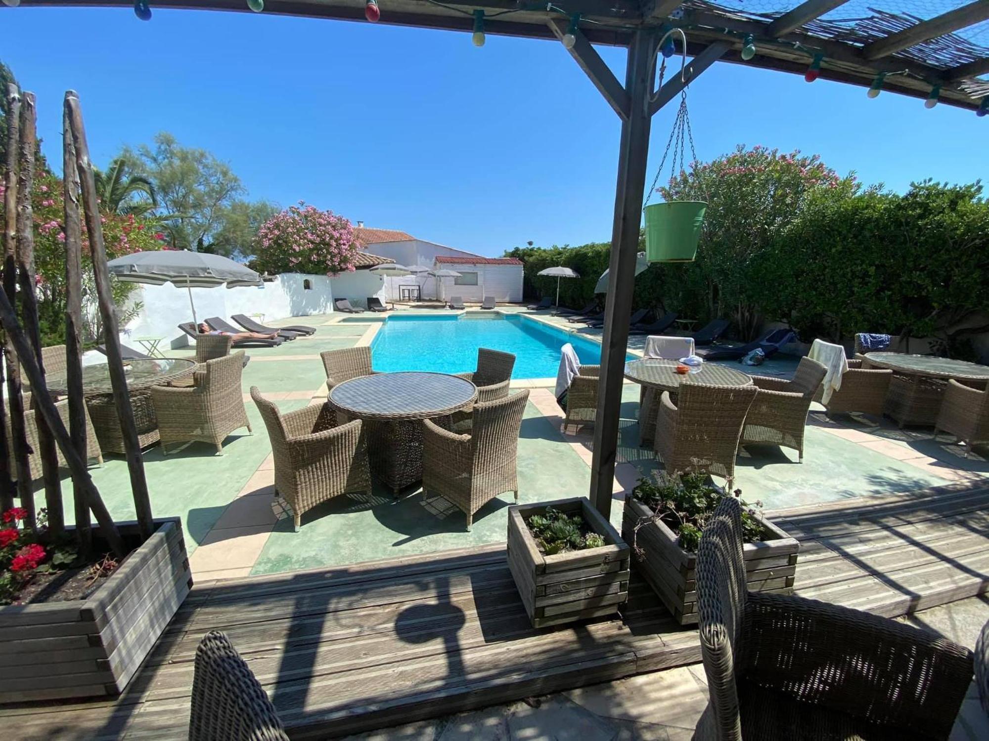 Mas Des Salicornes Hotel Saintes-Maries-de-la-Mer Bagian luar foto