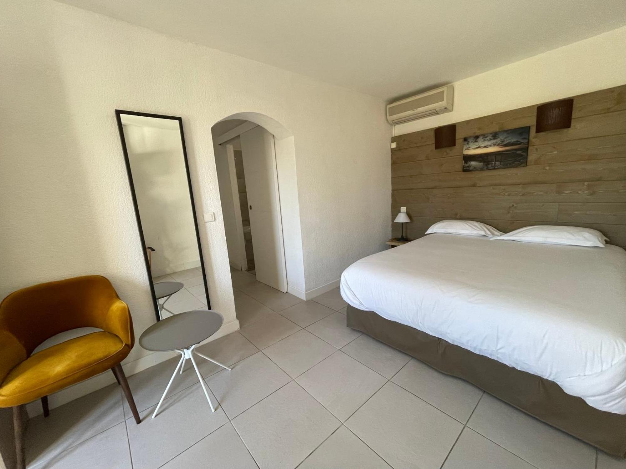 Mas Des Salicornes Hotel Saintes-Maries-de-la-Mer Bagian luar foto