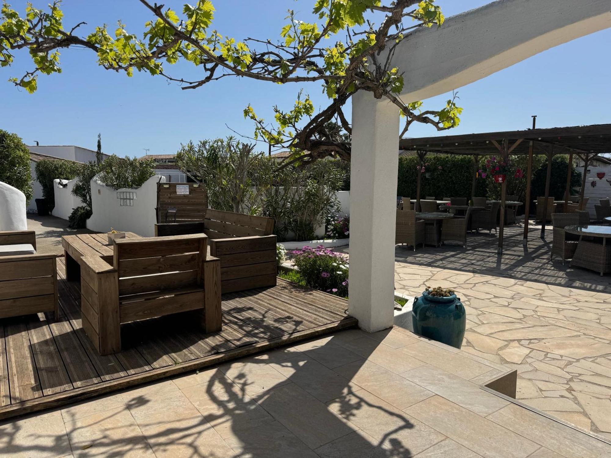 Mas Des Salicornes Hotel Saintes-Maries-de-la-Mer Bagian luar foto