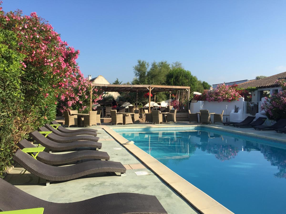 Mas Des Salicornes Hotel Saintes-Maries-de-la-Mer Bagian luar foto