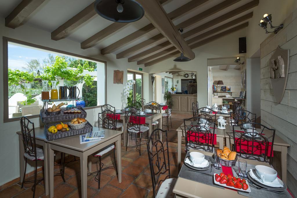 Mas Des Salicornes Hotel Saintes-Maries-de-la-Mer Bagian luar foto